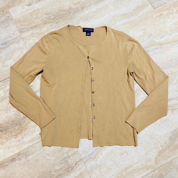 Vintage Y2k Ann Taylor Tan Ribbed Button Up Long Sleeve Sweater Shirt - Picture 2 of 4